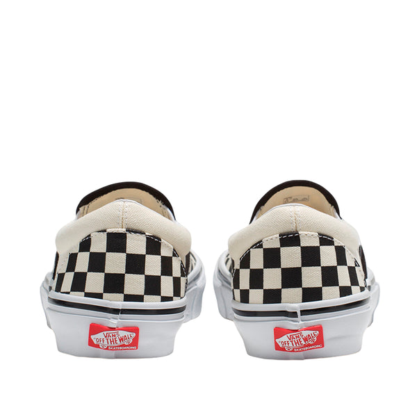 Tennis slip on SK para hombre color blanco y negro