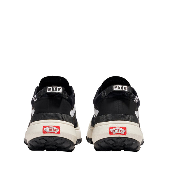 Tennis Crosspath unisex color negro y blanco