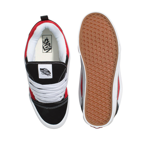 Tennis Knu Skool unisex color rojo, negro y blanco